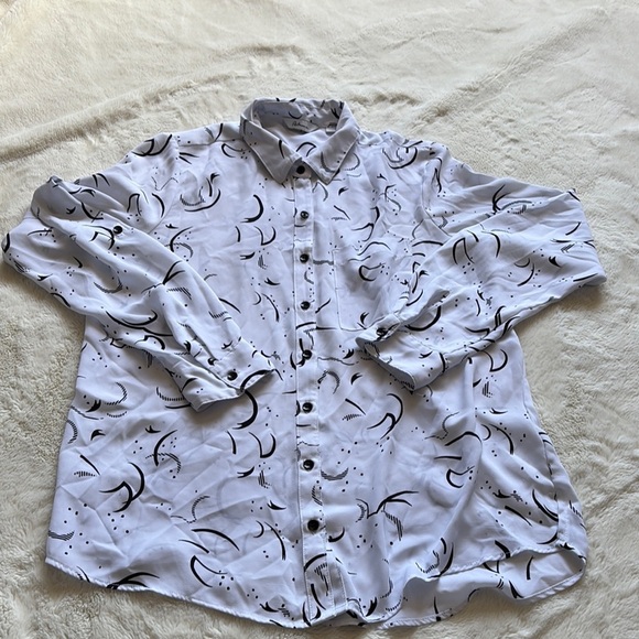 Reitmans White And Black Long Sleeve Button up Small - Picture 1 of 11